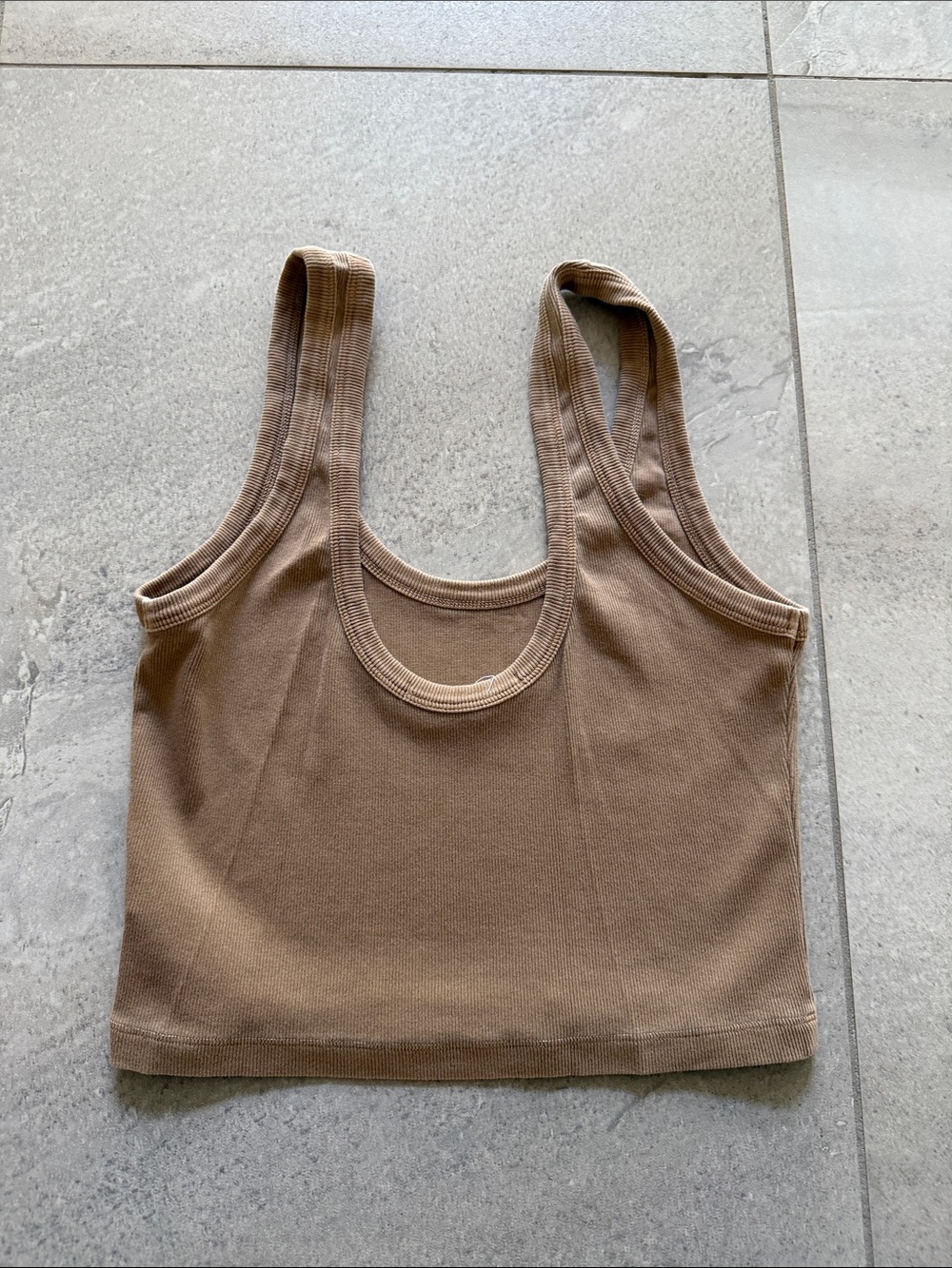 Tularosa Cropped Ribbed Tank Top - Picture 3 of 3